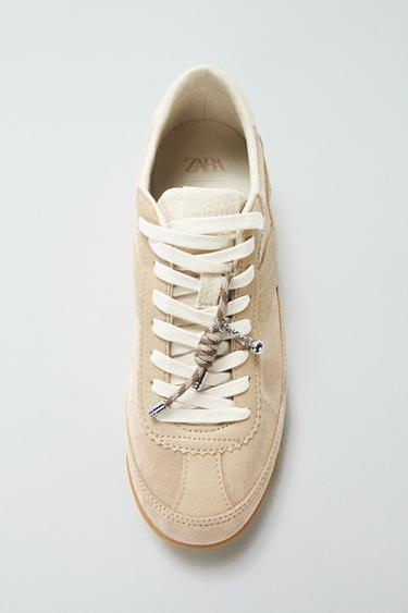 ZAPATO DEPORTIVO CHARMS - Marrón Arena de Zara