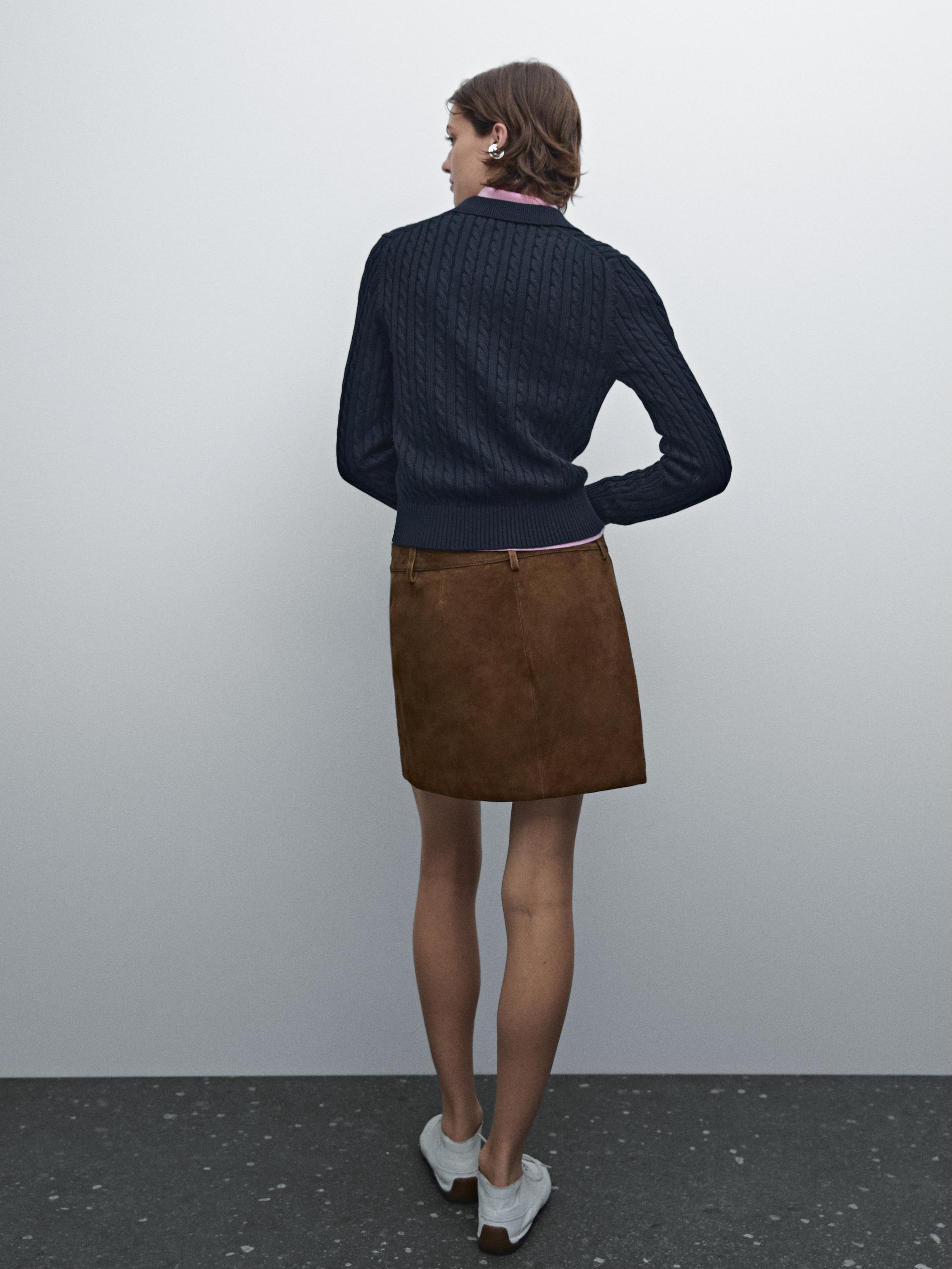 Minijupe en cuir effet daim