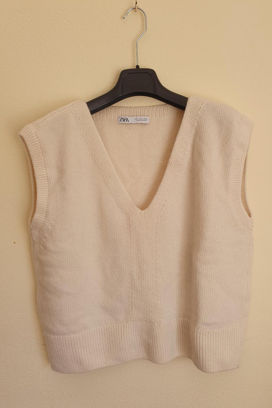 WOOL KNIT VEST