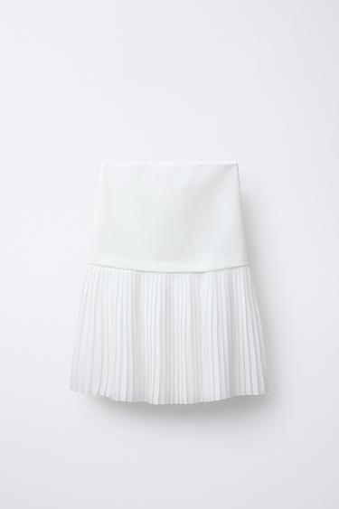 تنورة ميدي بليسيه - أبيض الخاص بـ Zara