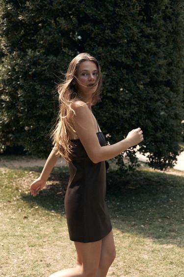 ROBE 100 % CUIR PLIS LIMITED EDITION - chocolat de Zara - Image 2