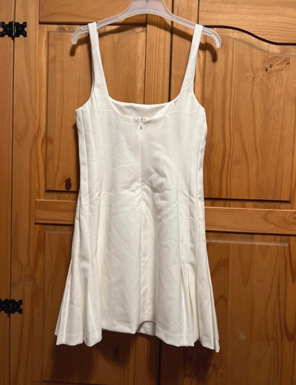 SHORT DRESS WITH BOX PLEATS - Image 2