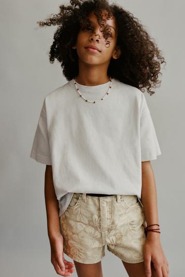 SHORT EN JEAN À MOTIF FEUILLES - Jaune de Zara - Image 5
