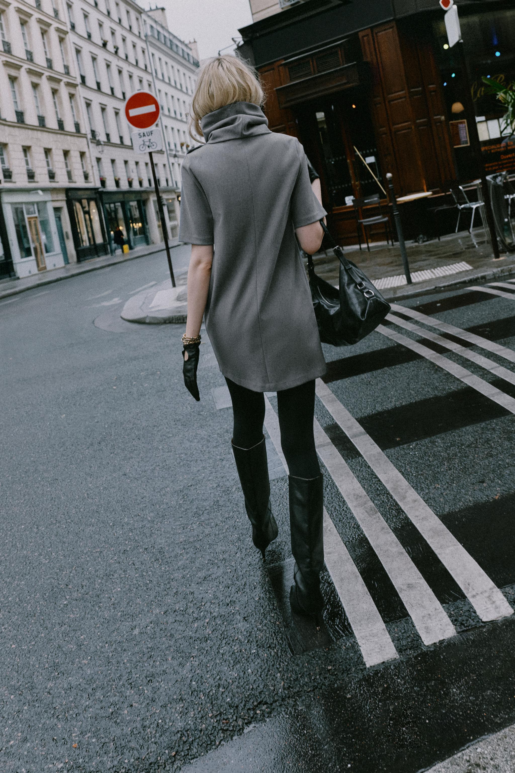 HIGH-NECK MINI DRESS