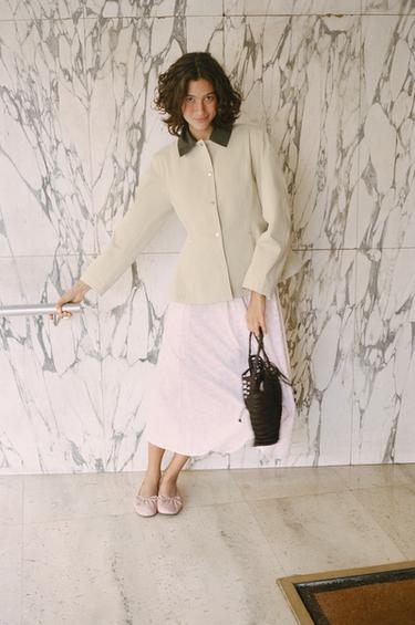 FALDA MIDI CAPA ESTRUCTURA - Rosa / Blanco de Zara