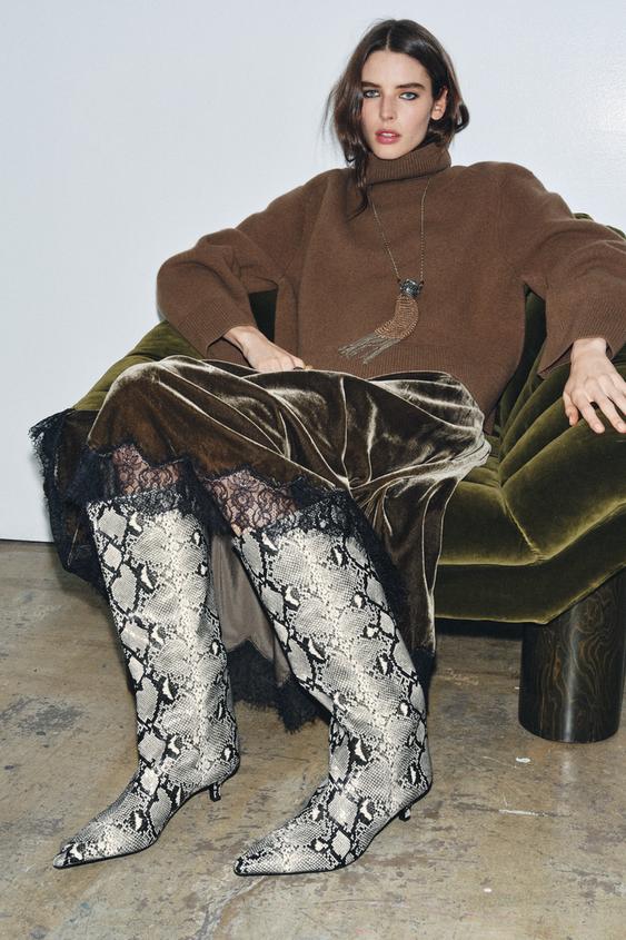 ANIMAL PRINT HEELED BOOTS