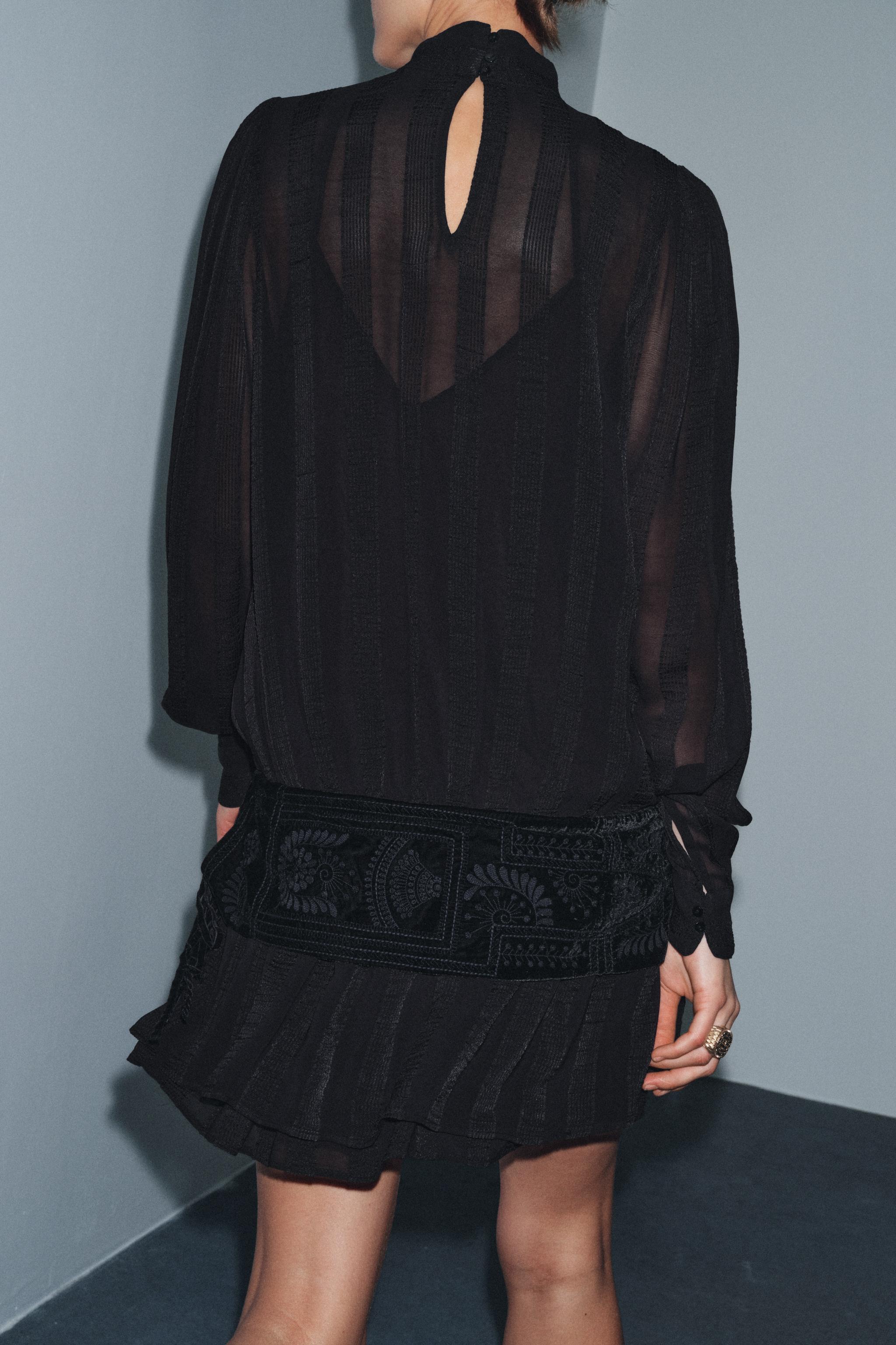 ROBE COMBINÉE CEINTURE BRODÉE ZW COLLECTION