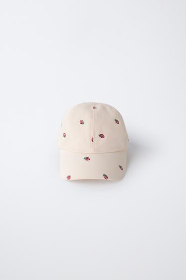 EMBROIDERED STRAWBERRY CAP - Ecru by Zara
