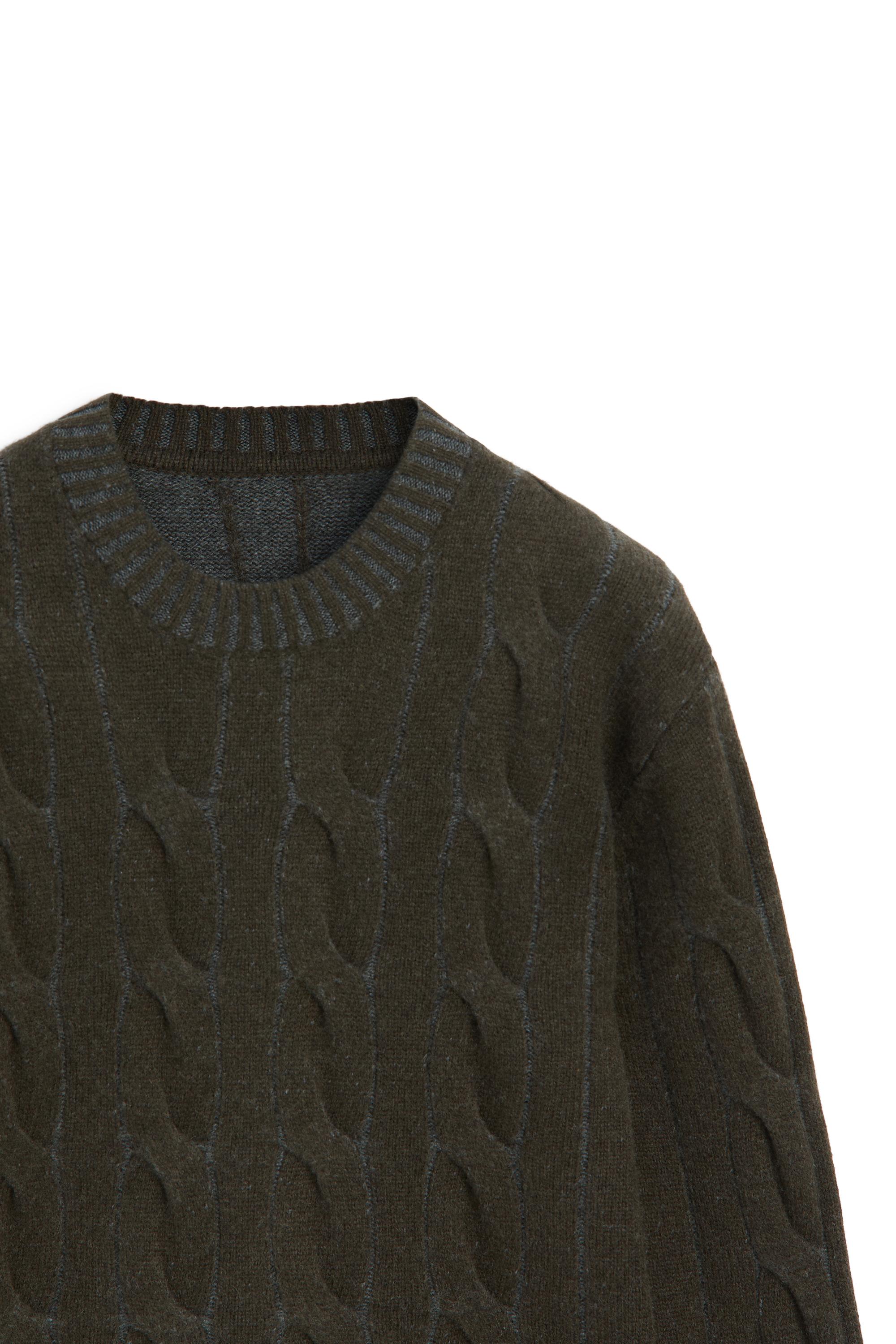 Wool blend cable knit sweater - LIMITED EDITION