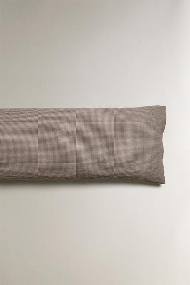 DYED THREAD COTTON PILLOWCASE - Ecru by Zara - Image 4