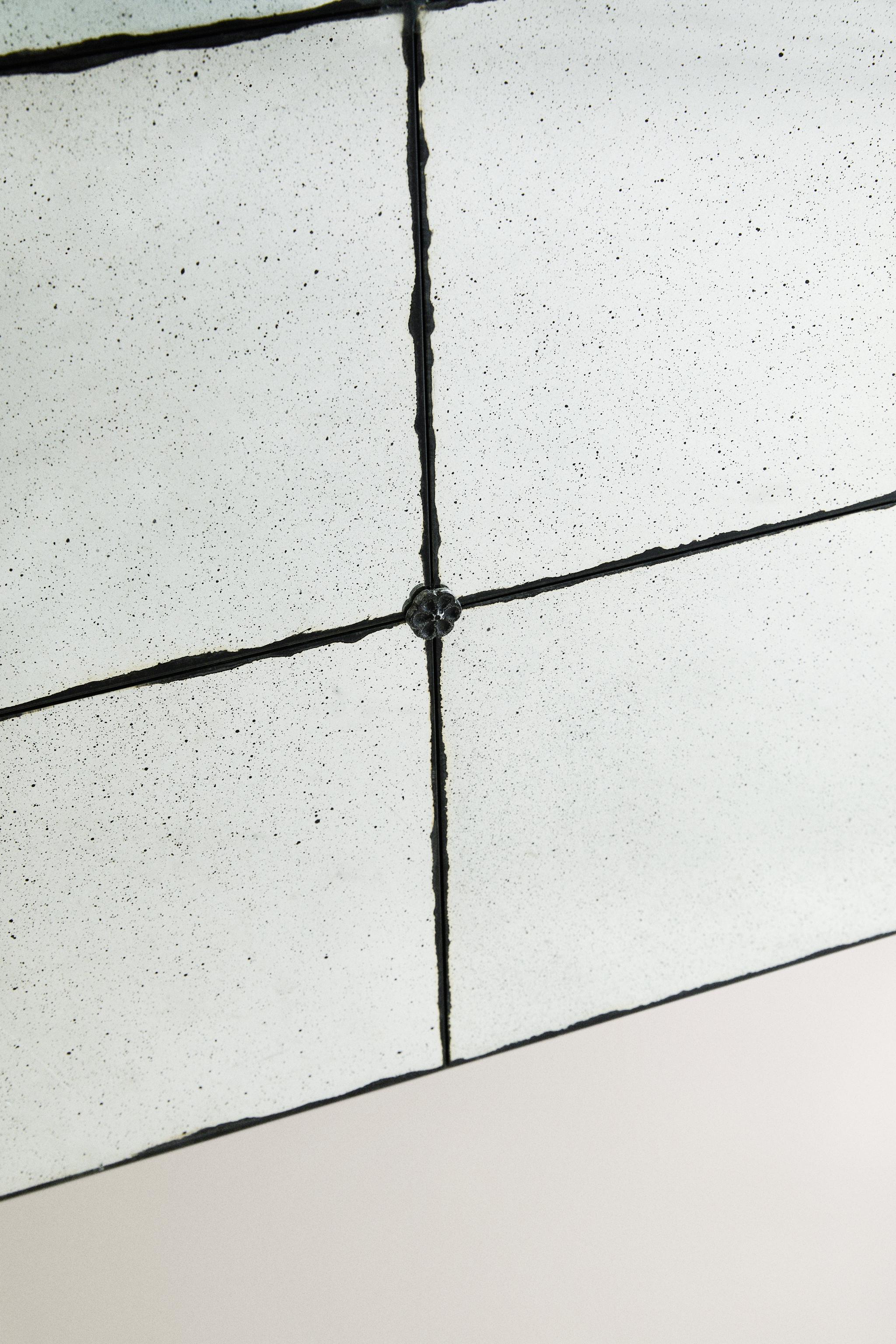 SQUARE AGED EFFECT MIRROR — Transparent