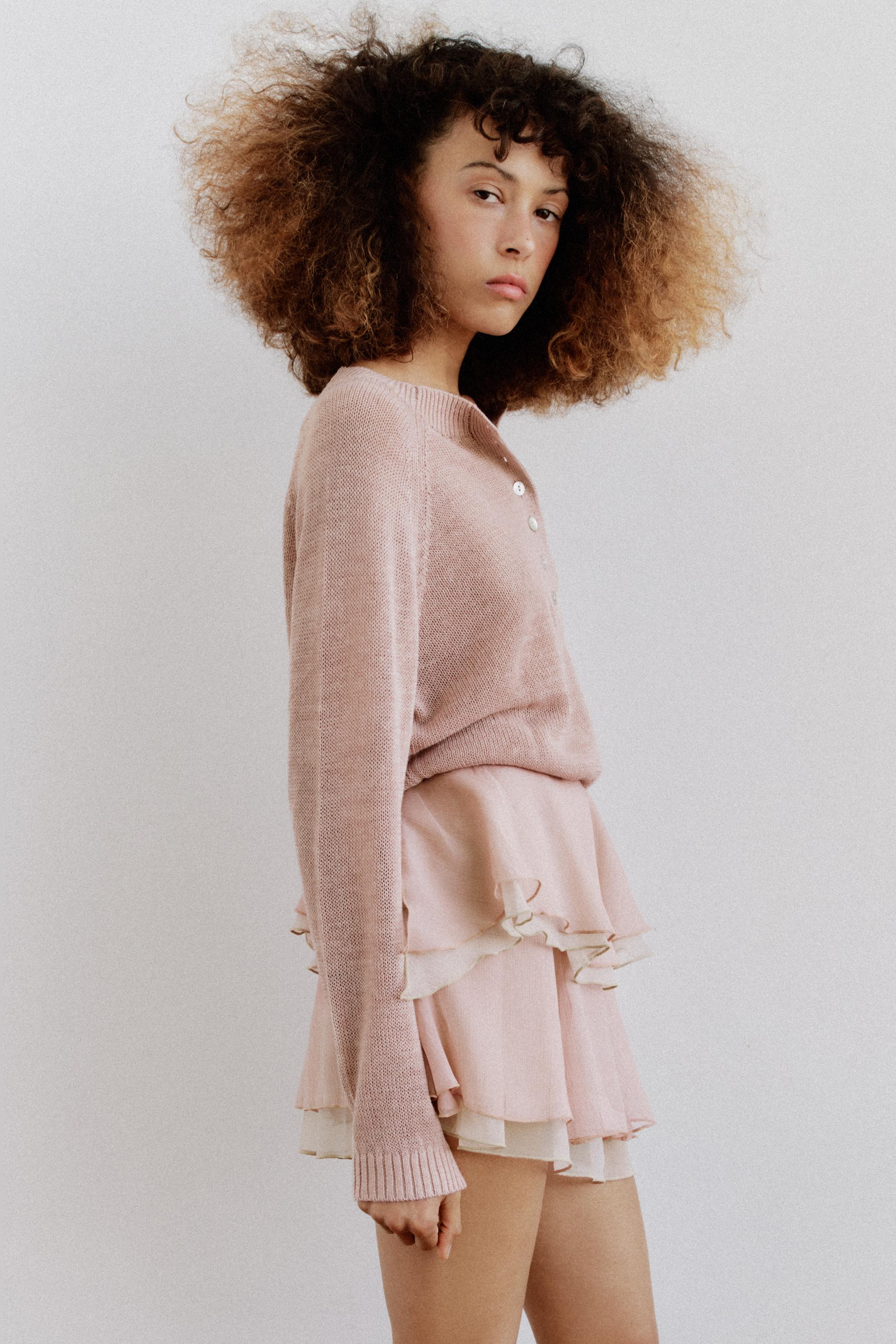 PULL EN MAILLE À BOUTONS