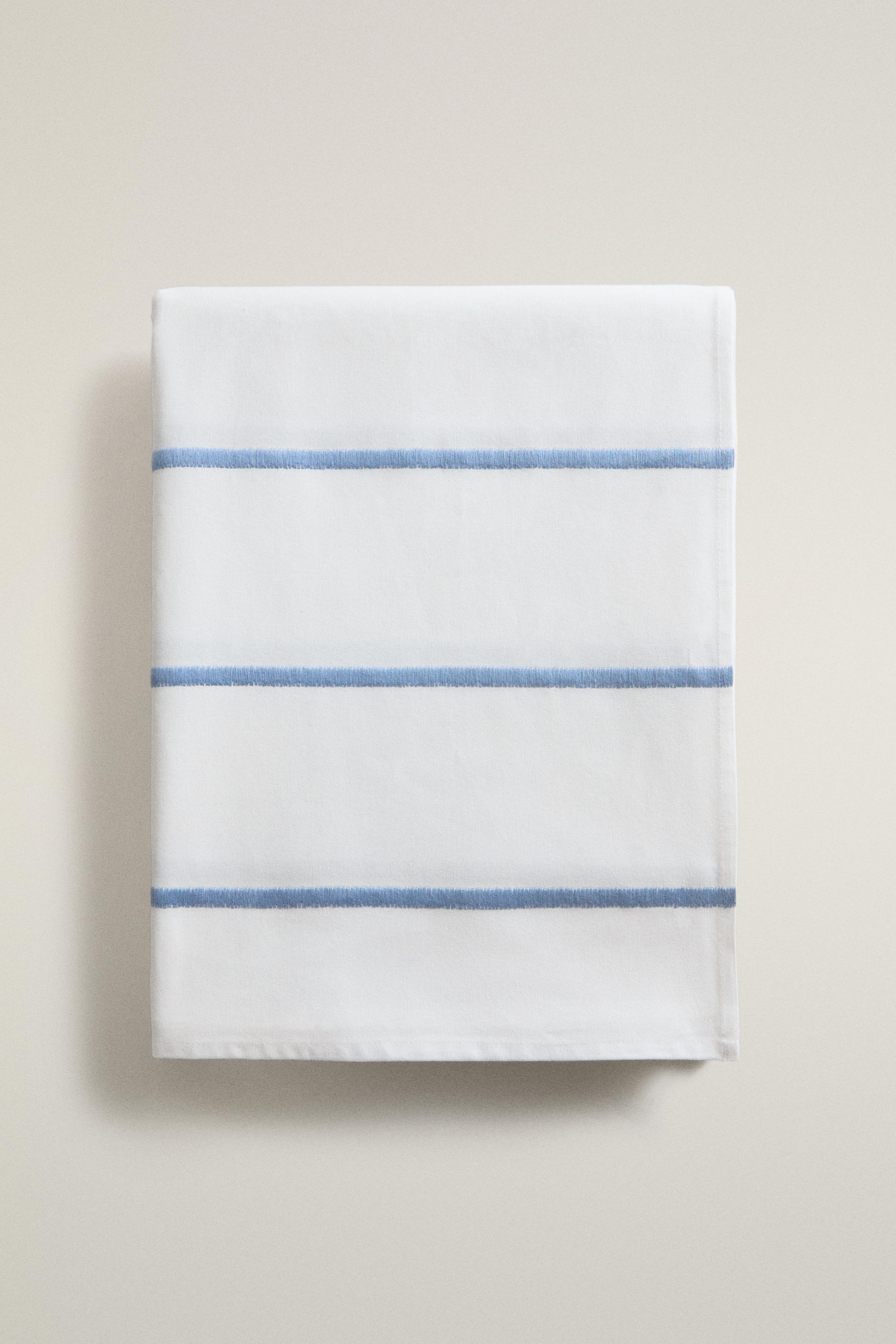 NAPPE RAYURES BRODÉES