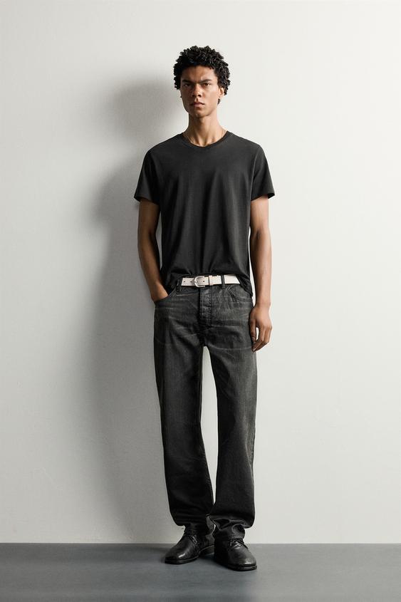 JEANS STRAIGHT FIT EFECTO ENCERADO - Carbón de Zara - Imagen 0