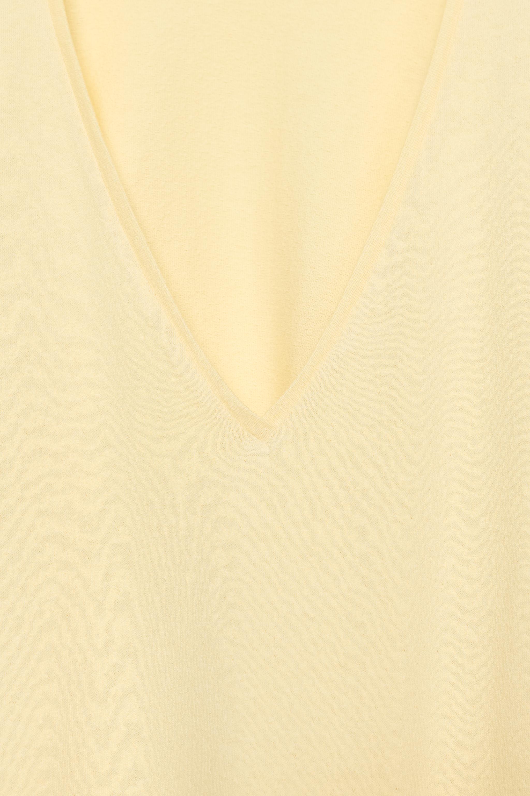 RUSTIC CAPE TOP
