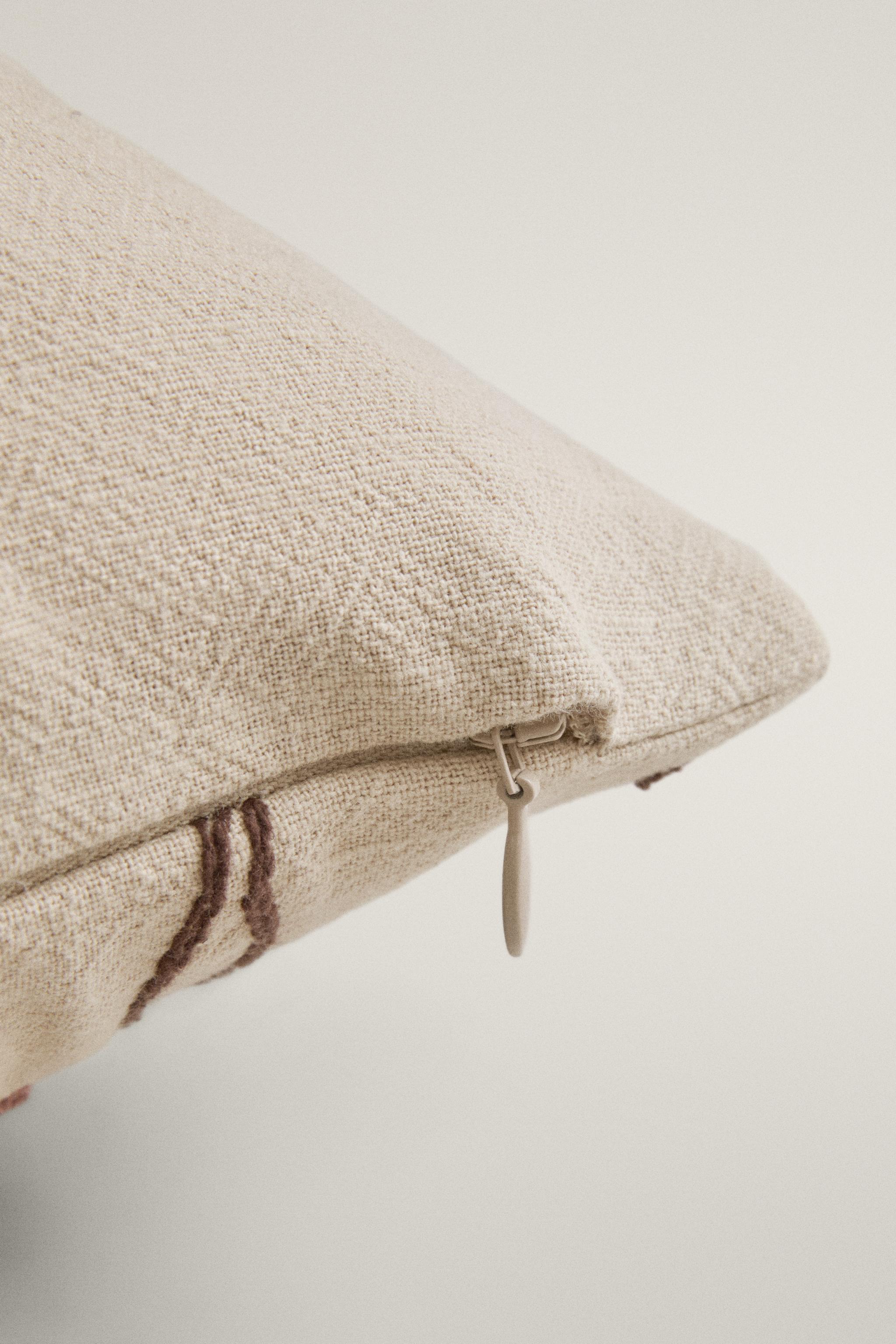 TUFTED THROW PILLOW COVER