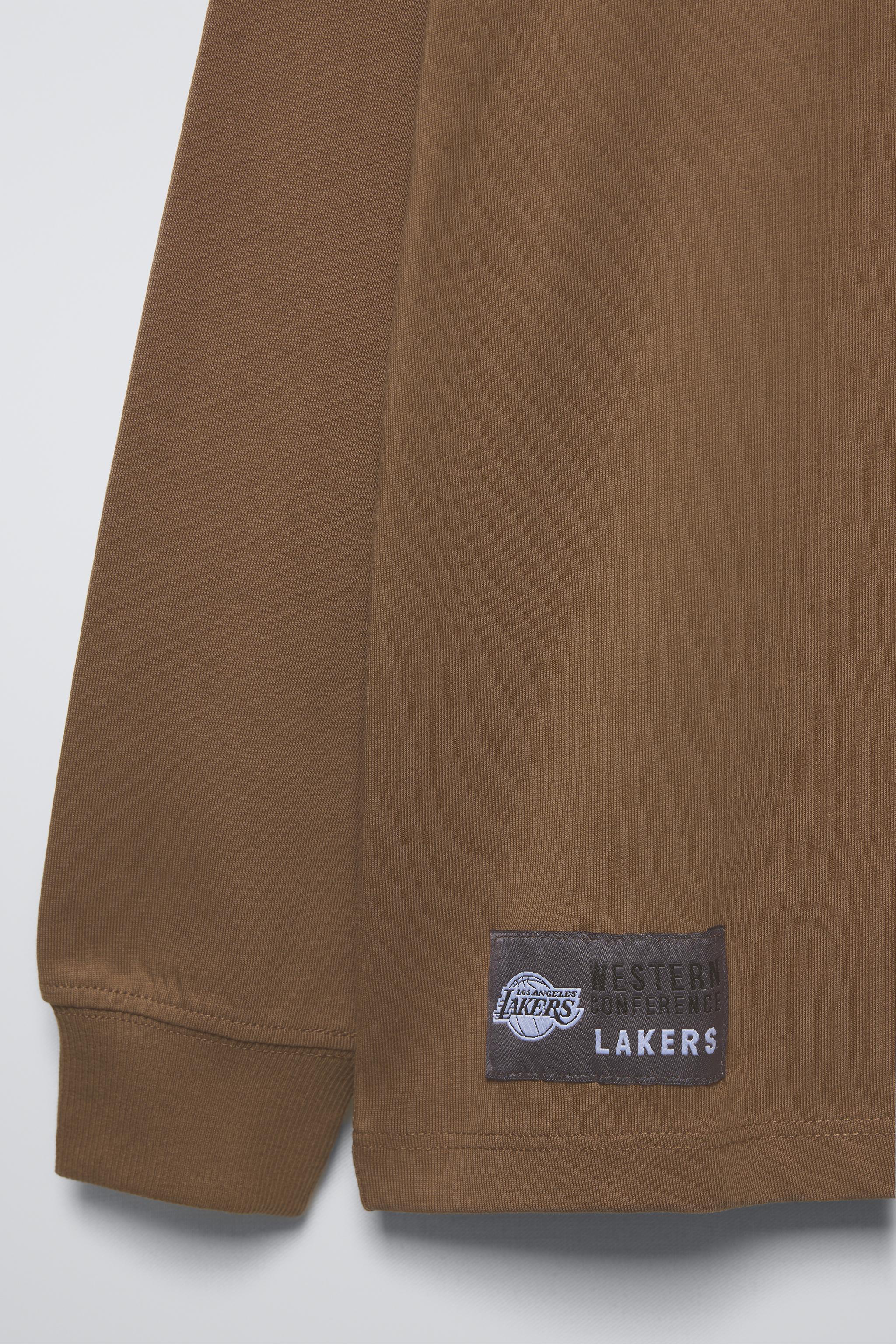 LOS ANGELES LAKERS NBA © T-SHIRT - Mink | ZARA United States