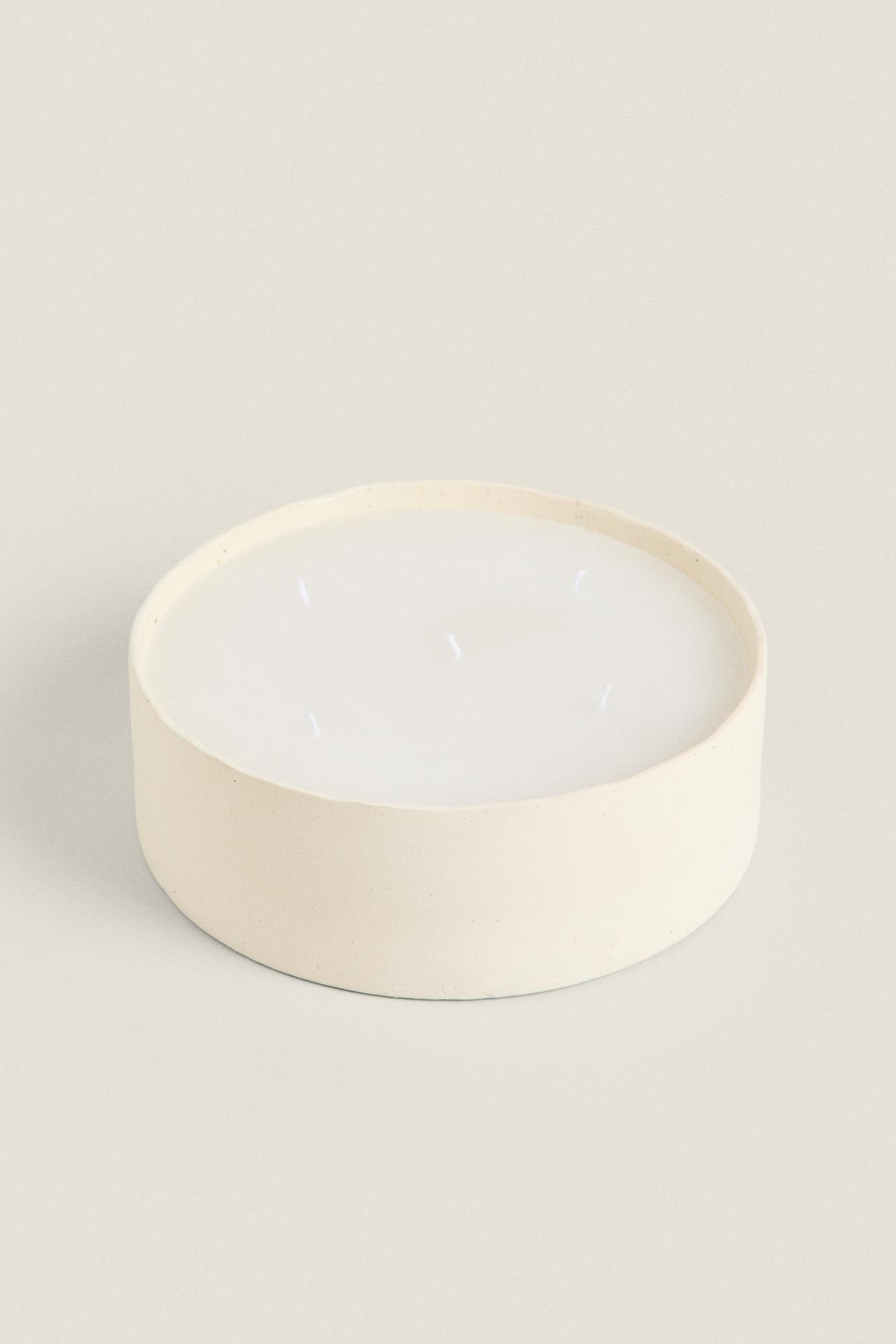 CERAMIC DECORATIVE CANDLE — White