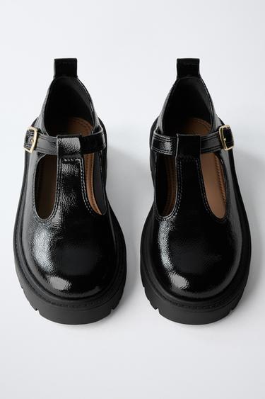 ZAPATO T CHAROL - Negro de Zara