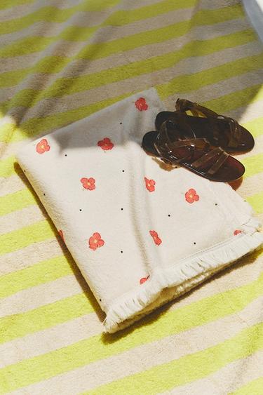 FLORAL BEACH TOWEL - Cream by Zara