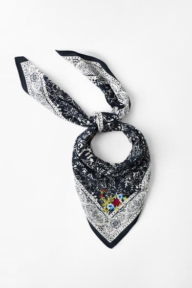 FOULARD À IMPRIMÉ FLEURS BRODÉES - Bleu de Zara