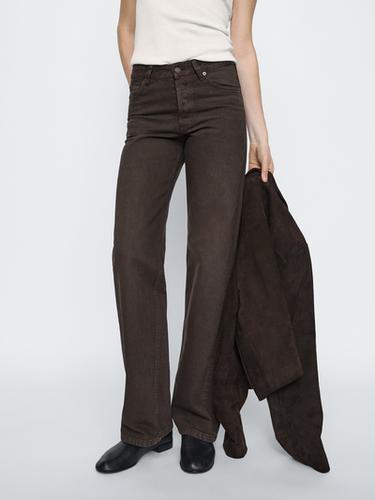 Jeans wide leg tiro medio - Marrón oscuro de Zara