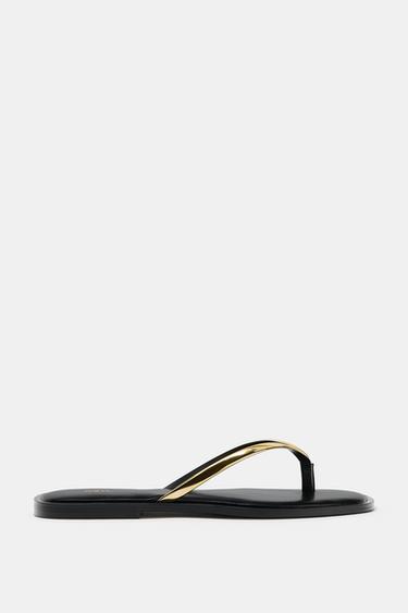SANDALS WITH METAL DETAIL - Black by Zara