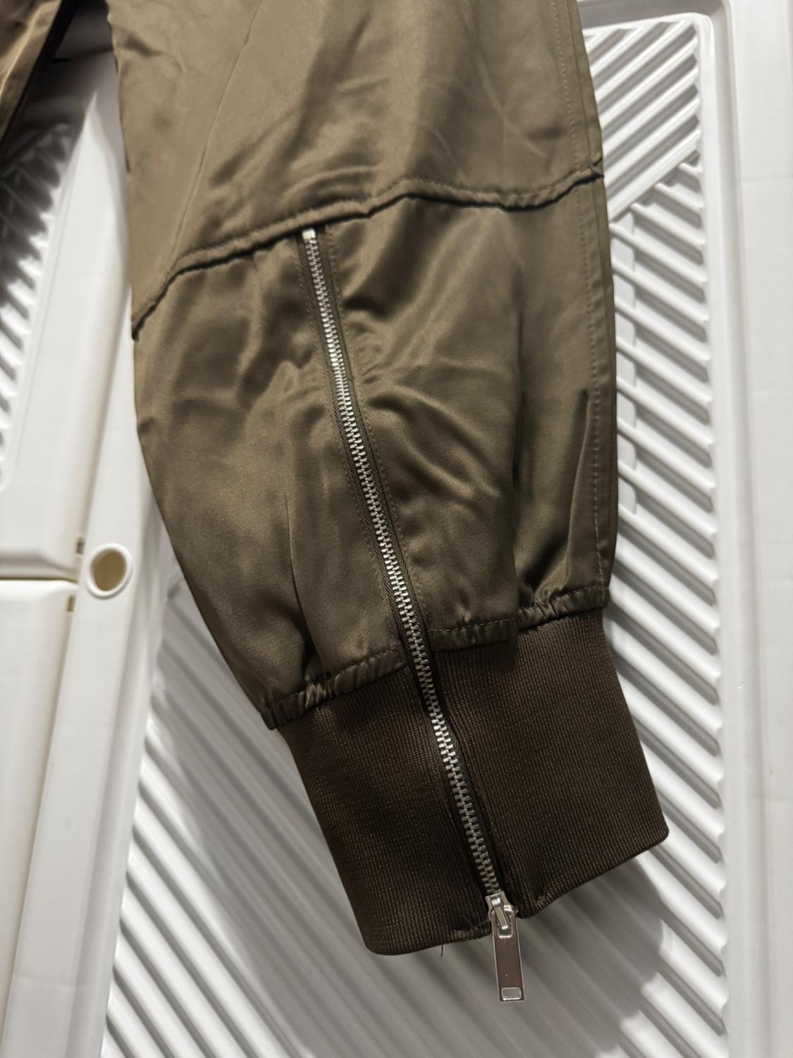 PANTALÓN JOGGER SATINADO - Image 5