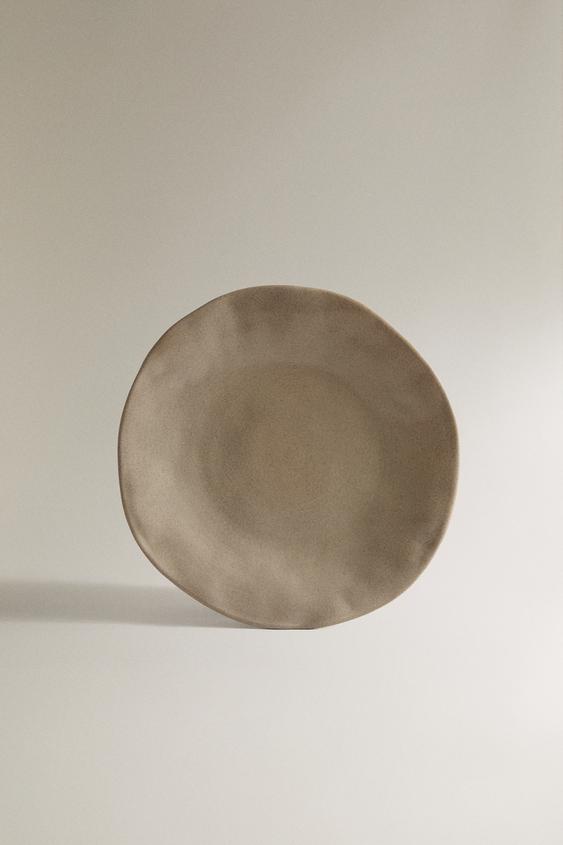 ASSIETTE À DESSERT GRÈS IRRÉGULIÈRE - Gris taupe de Zara - Image 0
