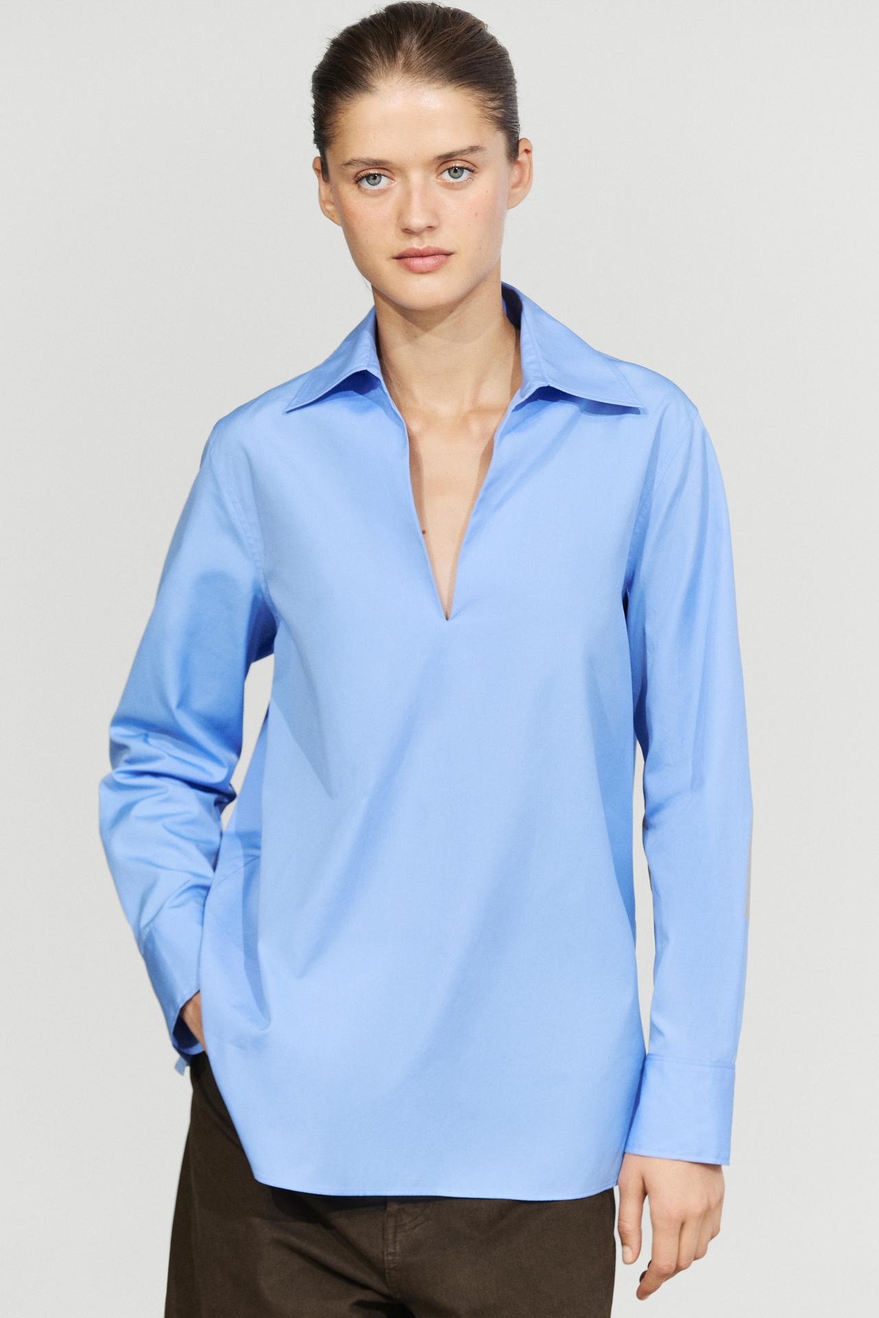 Cotton poplin blouse with V-neck — Indigo