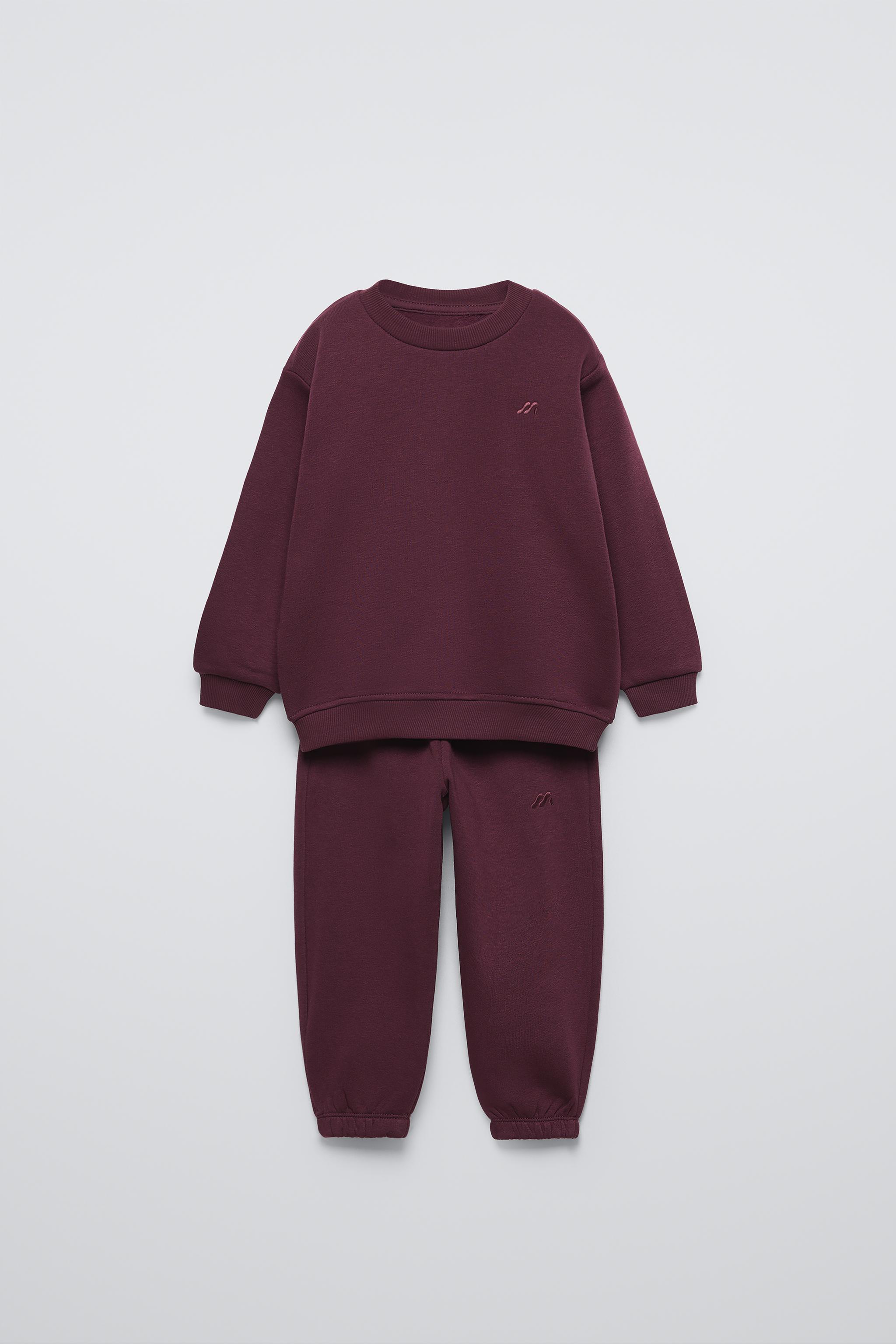 Top Zara sweatshirt and ribbed jogger pants set. Size 2-3t