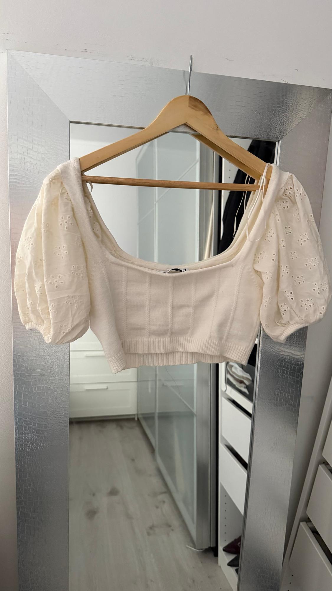 CROPPED EMBROIDERED TOP - Image 3