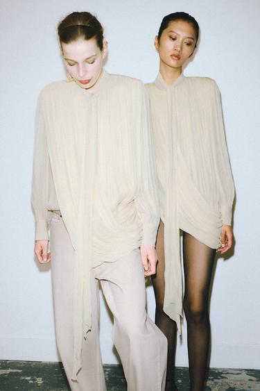 ZW 컬렉션 limited edition 숄더 패드 드레이프 블라우스 - Zara 아이보리