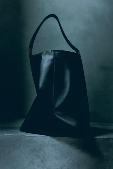 BOLSO SHOPPER PIEL - Negro de Zara