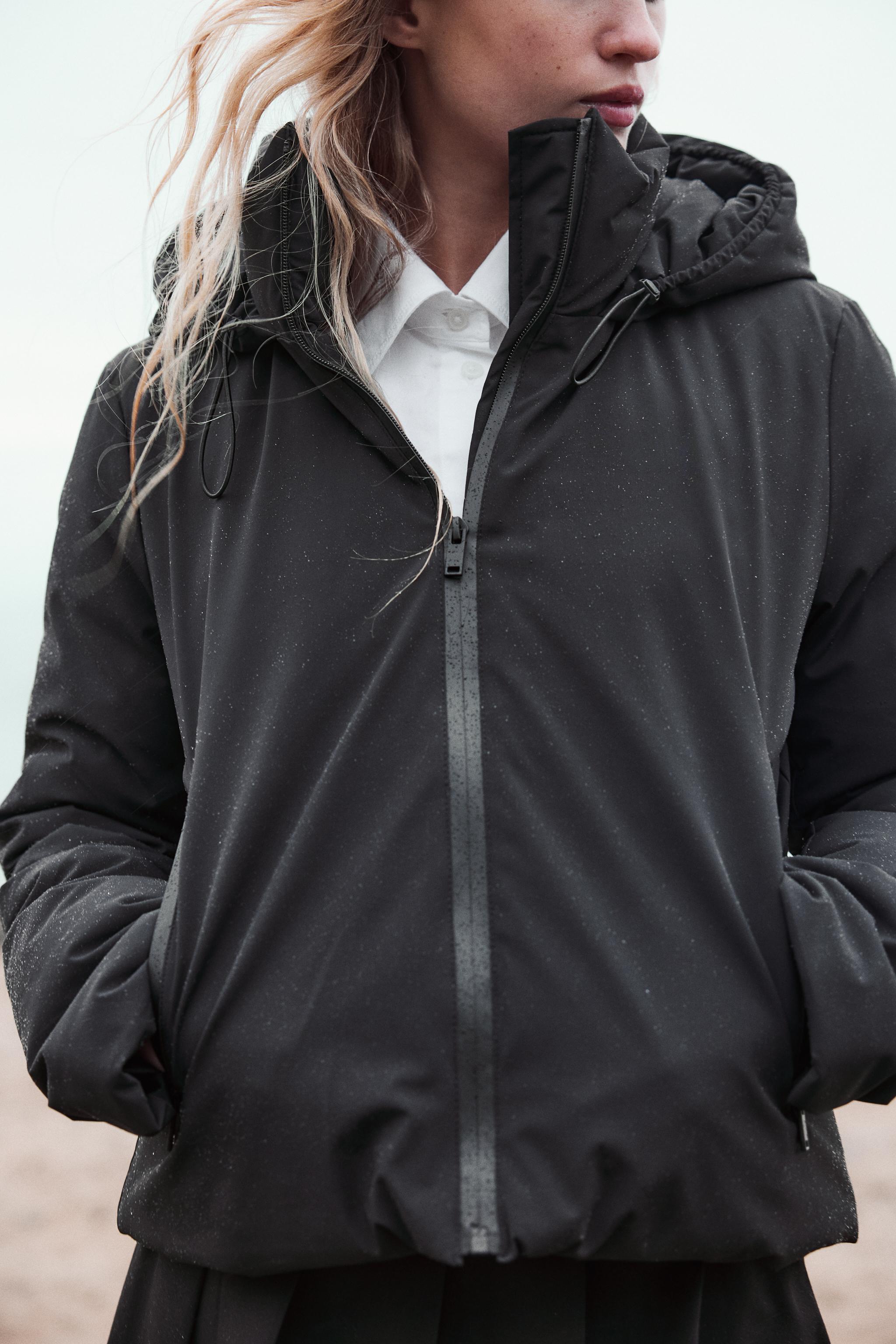 SHORT WATER AND WIND PROTECTION ANORAK - Black | ZARA New