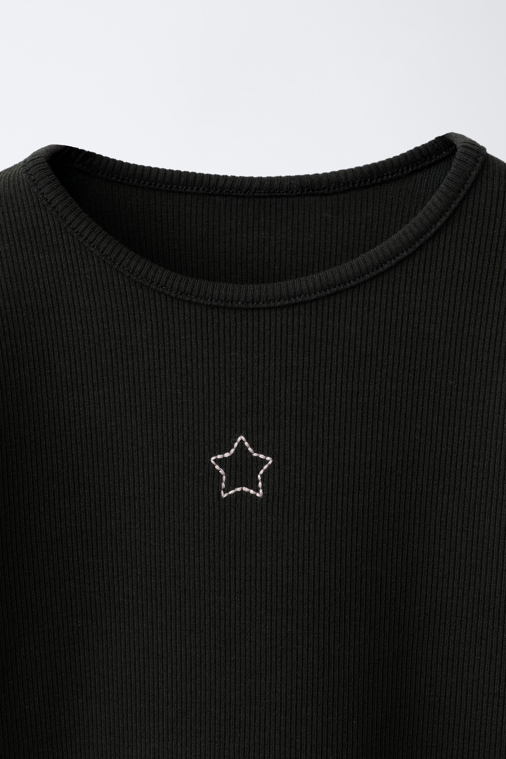 EMBROIDERED RIBBED T-SHIRT