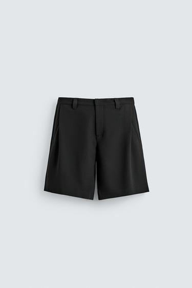 BERMUDA RELAXED FIT PLIEGUES LATERALES - Negro de Zara