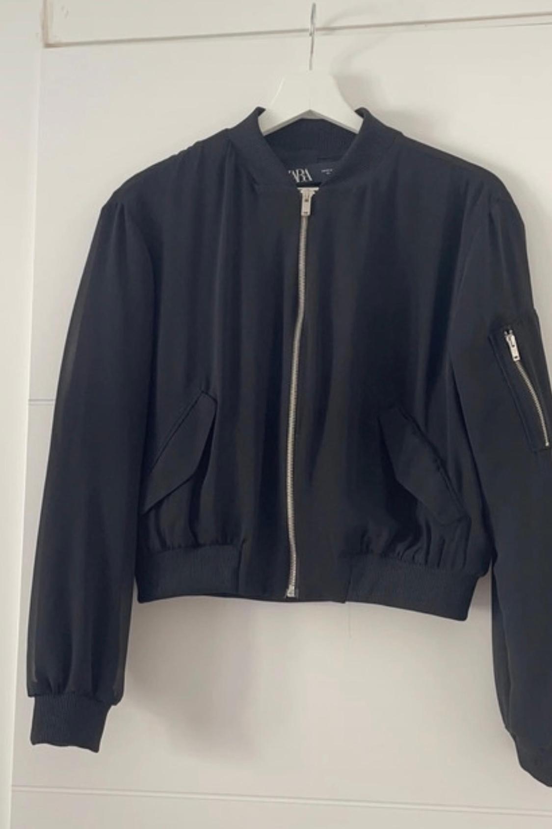 CROPPED BOMBER JACKET