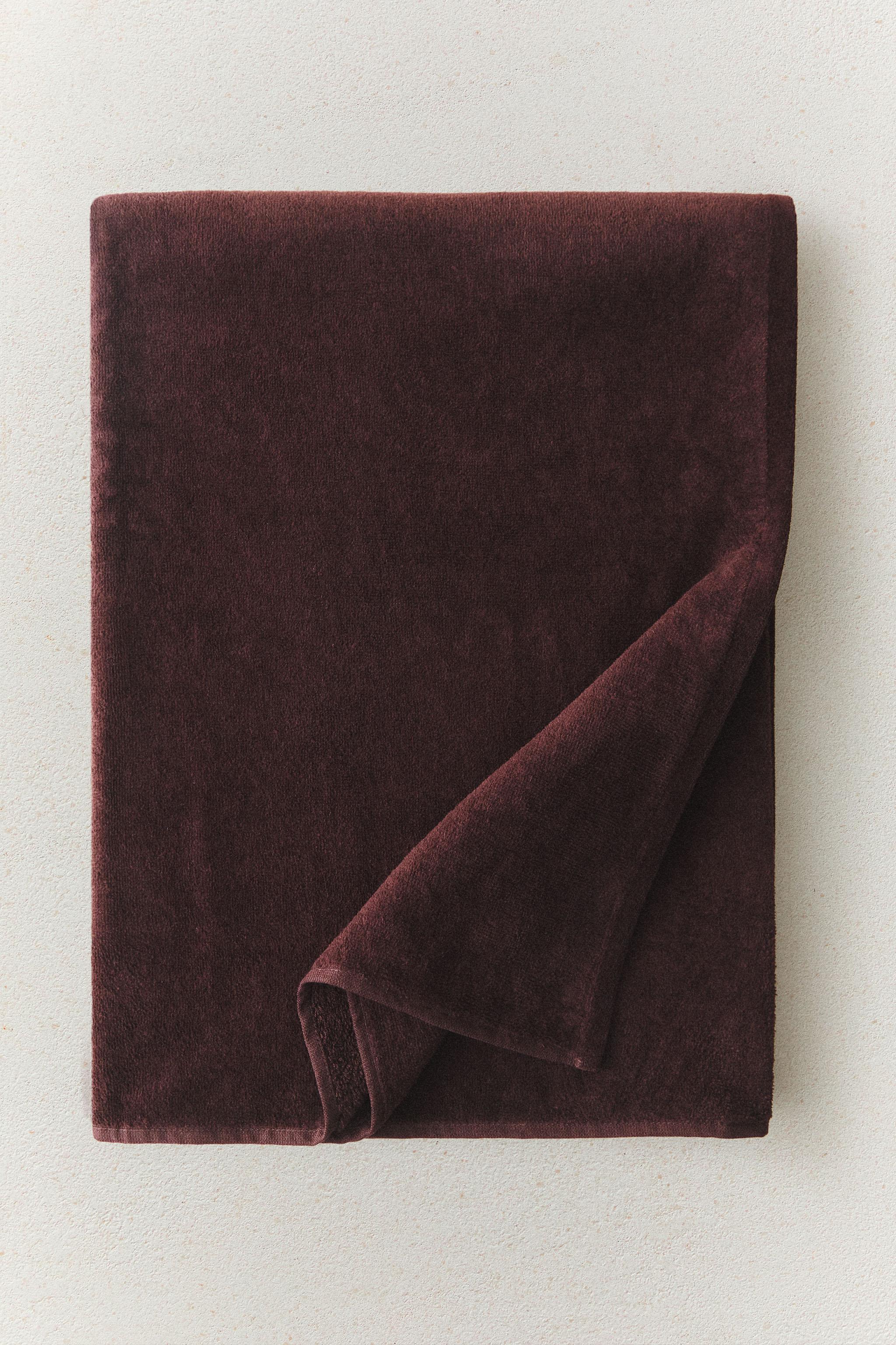 SERVIETTE DE BAIN VELOURS BORD CHENILLE (540 G/M²)