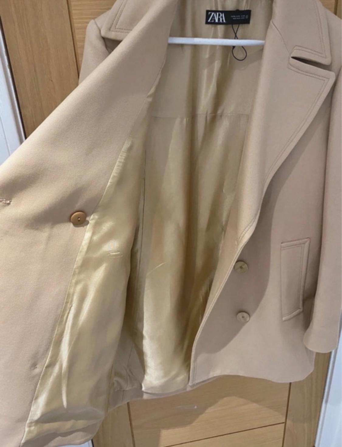 SHORT DOUBLE-BREASTED COAT - Image 6