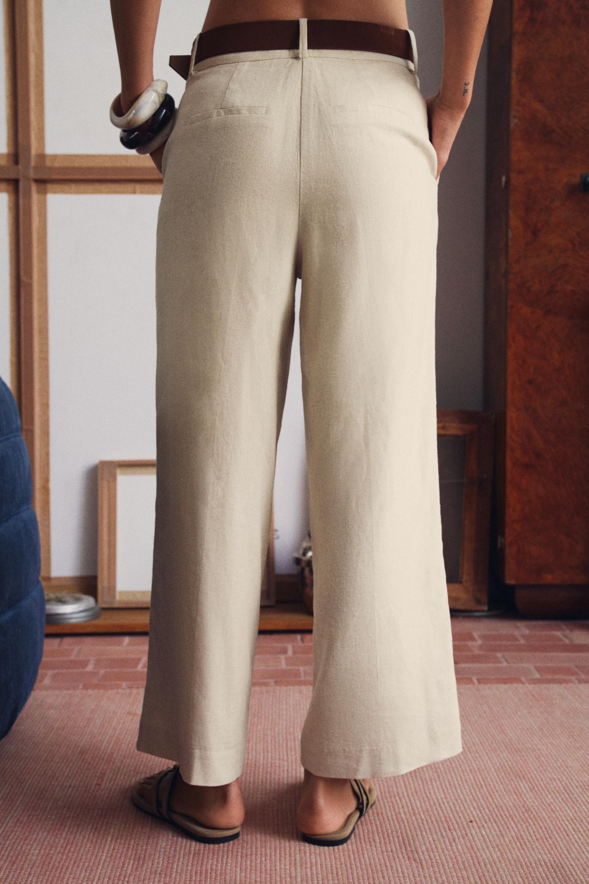 KEMERLİ KETEN CULOTTE PANTOLON - Görsel 3