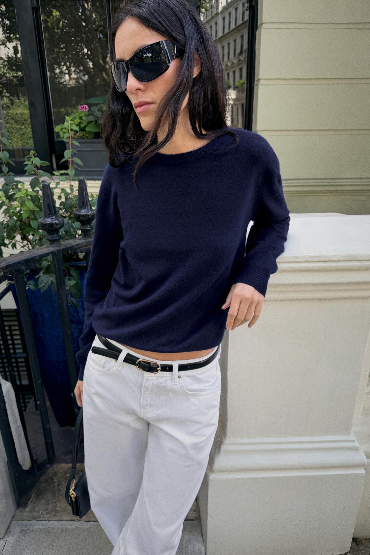SOFT TOUCH KNIT SWEATER — Navy blue