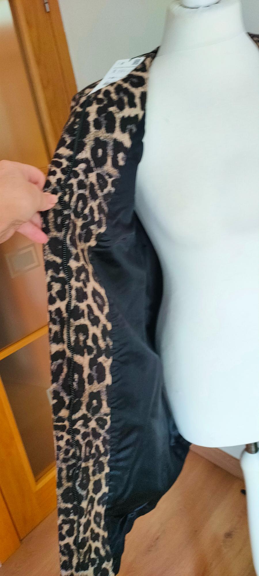 LEOPARD PRINT JACQUARD COAT - Image 6