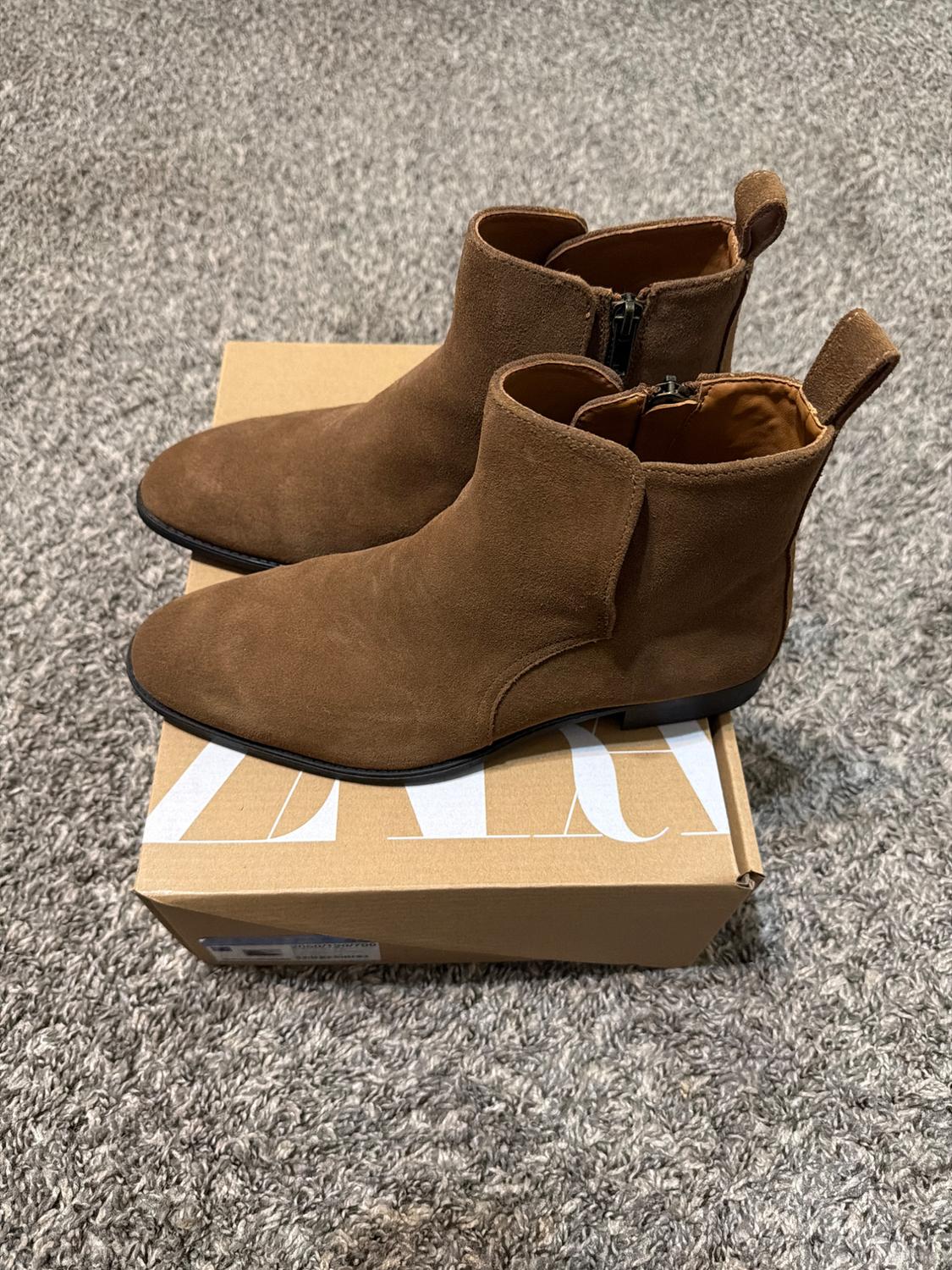 SUEDE CHELSEA BOOTS - Image 2