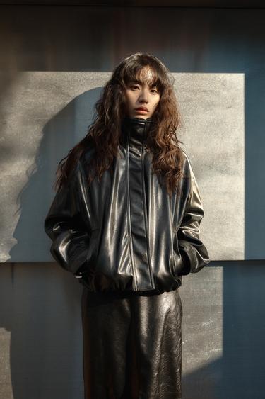 볼륨 페이크 레더 재킷 - Zara 블랙