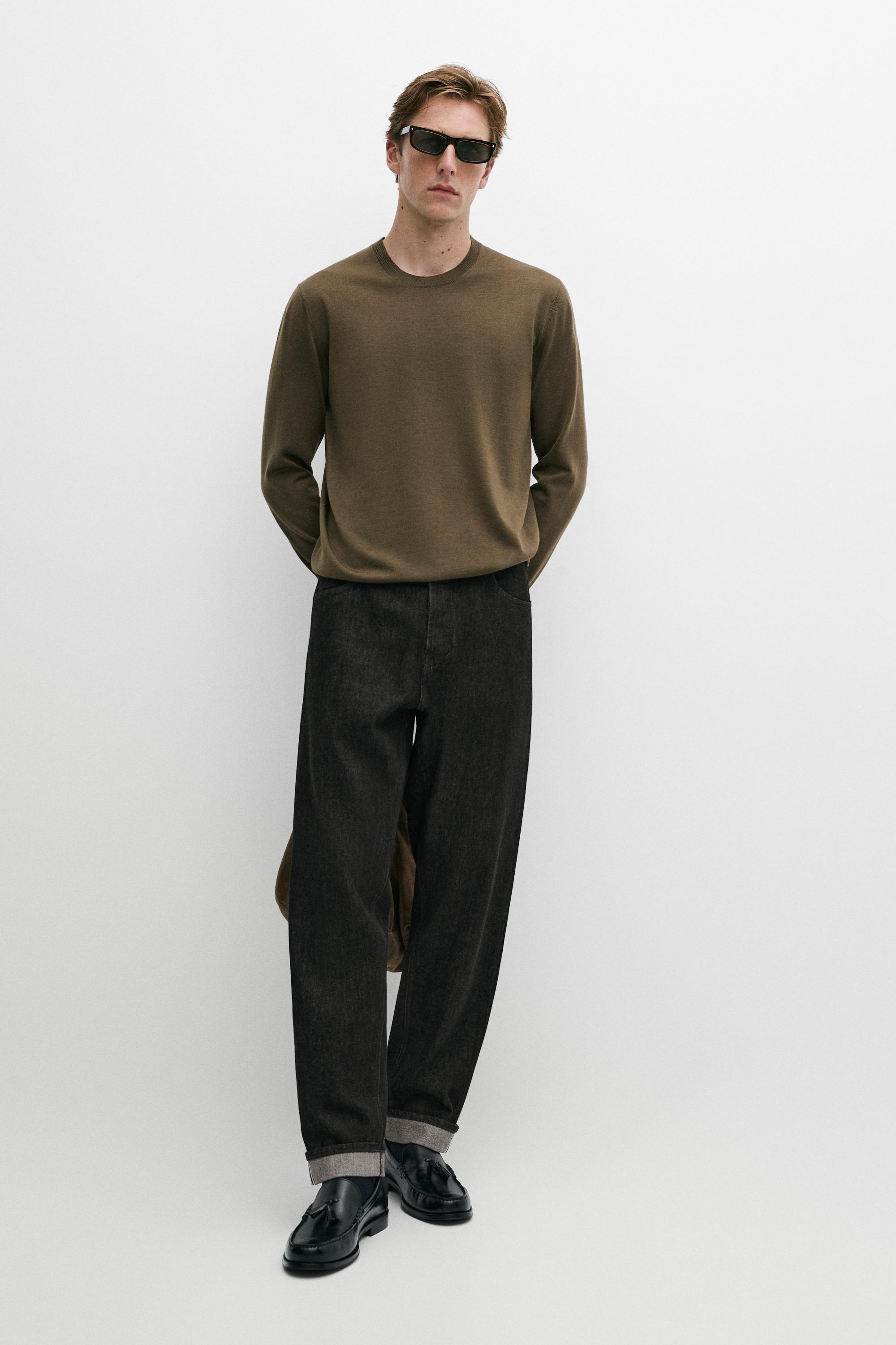 100% merino wool knit round neck sweater — Oil