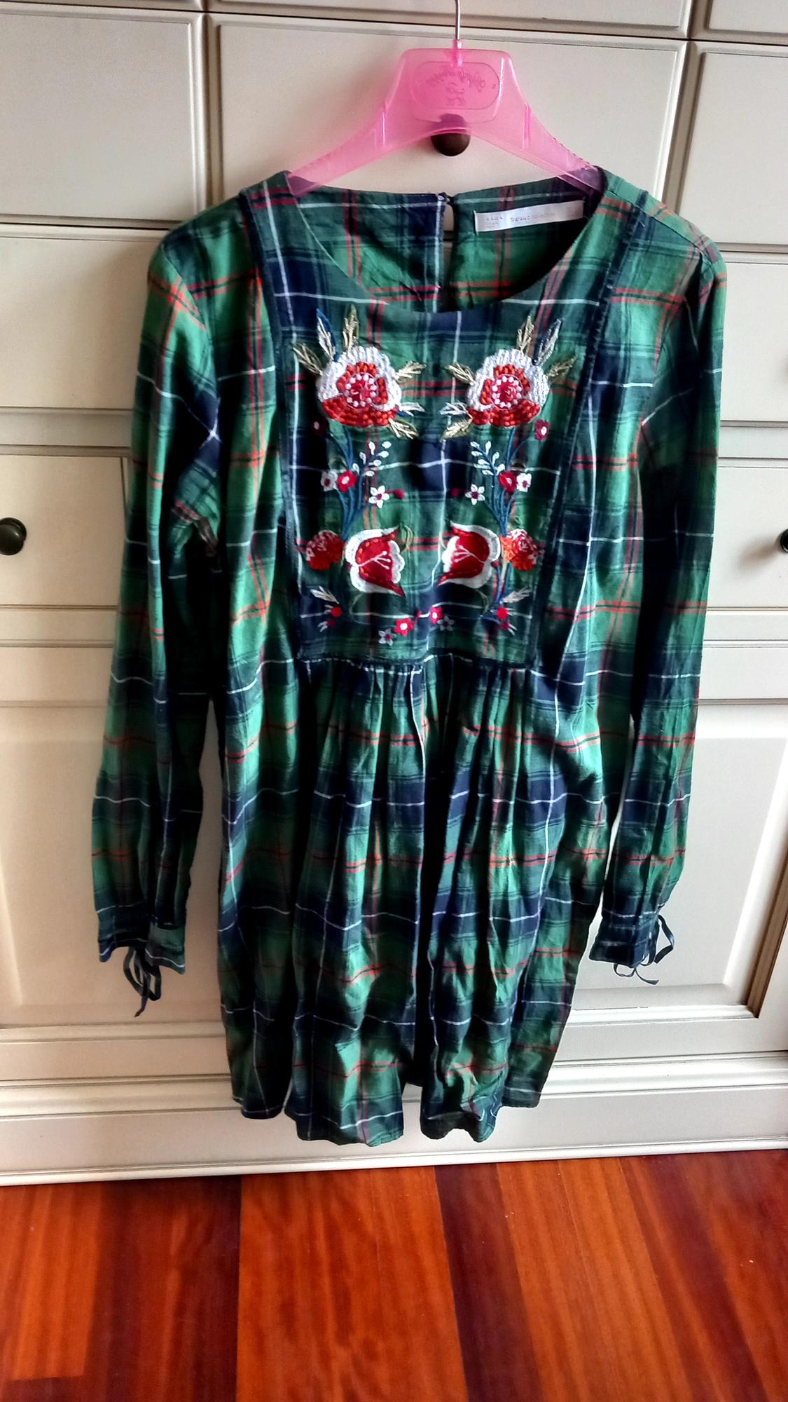 CHECKED DRESS WITH FLORAL EMBROIDERY
