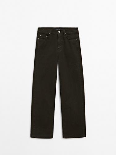 Jeans wide leg tiro alto - Khaki oscuro de Zara