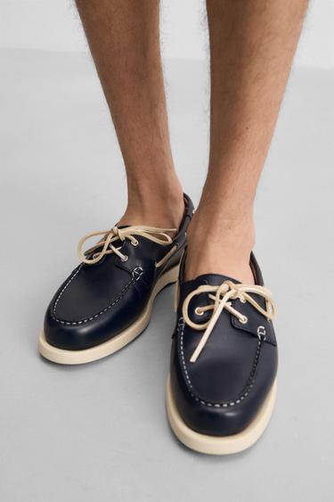 CHAUSSURES BATEAU EN CUIR - Bleu de Zara - Image 2