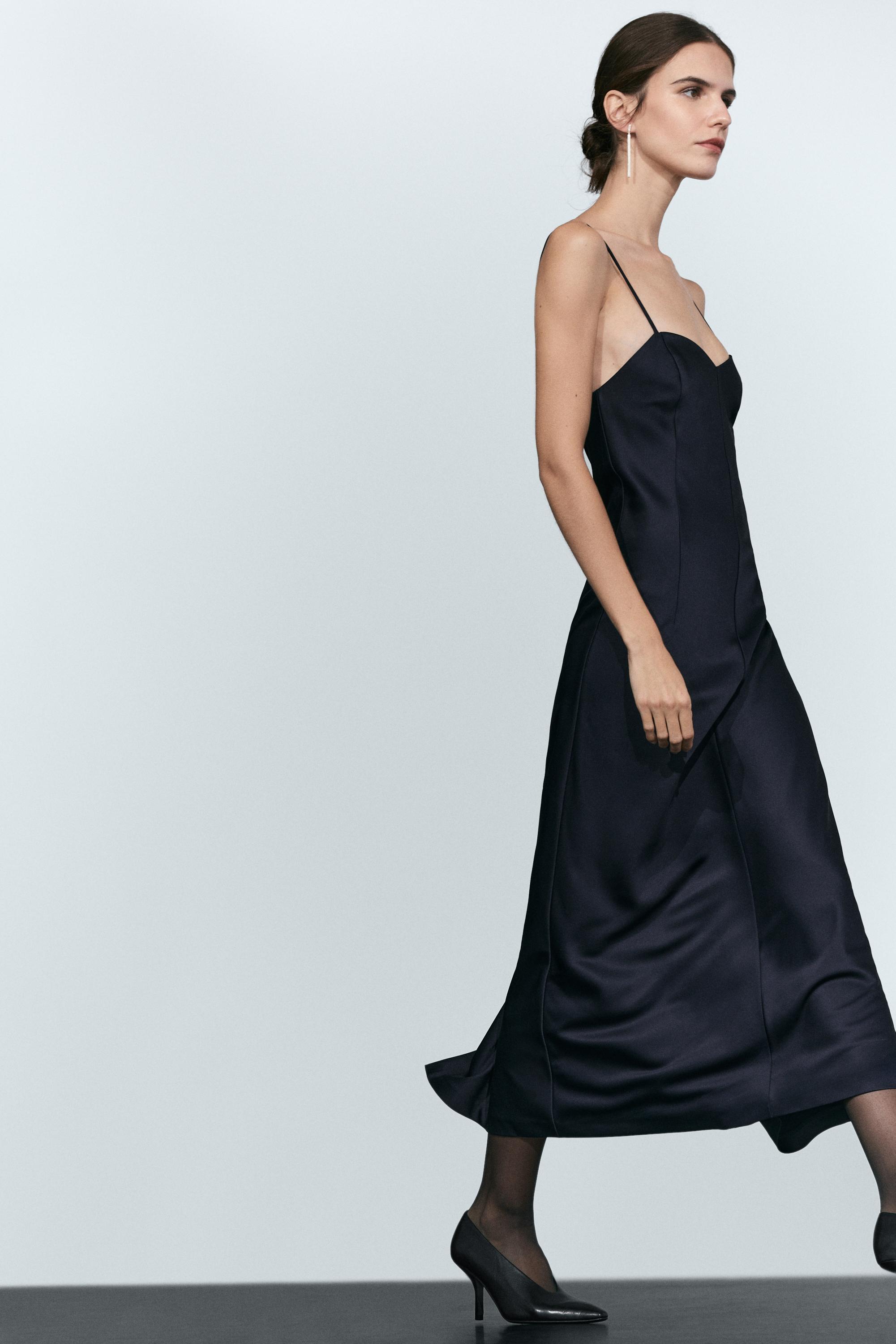 Robe midi à fines bretelles